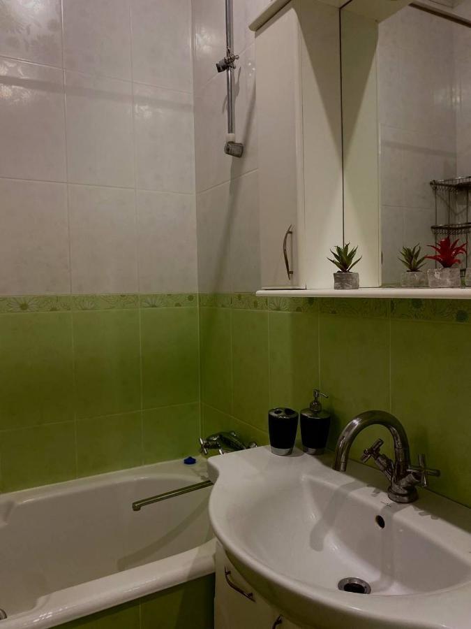 Babylon Apartments On Soborna 2Rooms Riwne Exterior foto